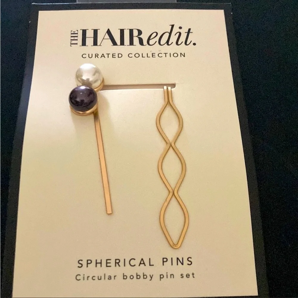 NWOT ❤️🔥The Hair Edit - Gold Embellished Pearl Bobby Pin Set